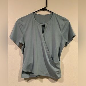 Lululemon blue top